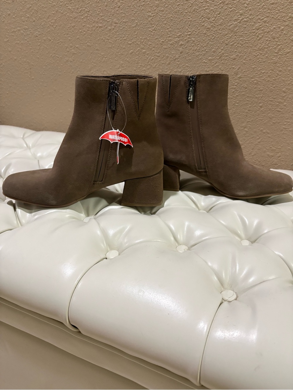 Blondo Lizzy Waterproof Square Toe Block Heel Bootie (Taupe suede) Size 7- NWT